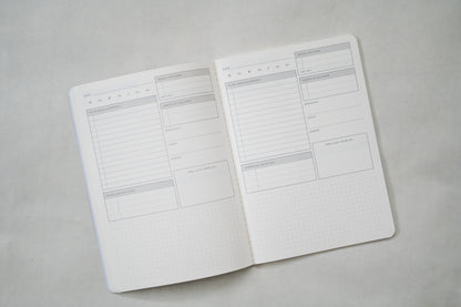 Monthly Clarity Planner [Keep and Remember Journal]