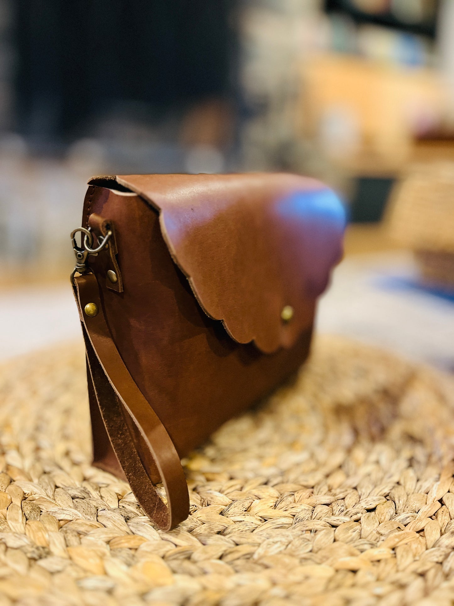 Scallop Leather Bible Pouch in Chestnut