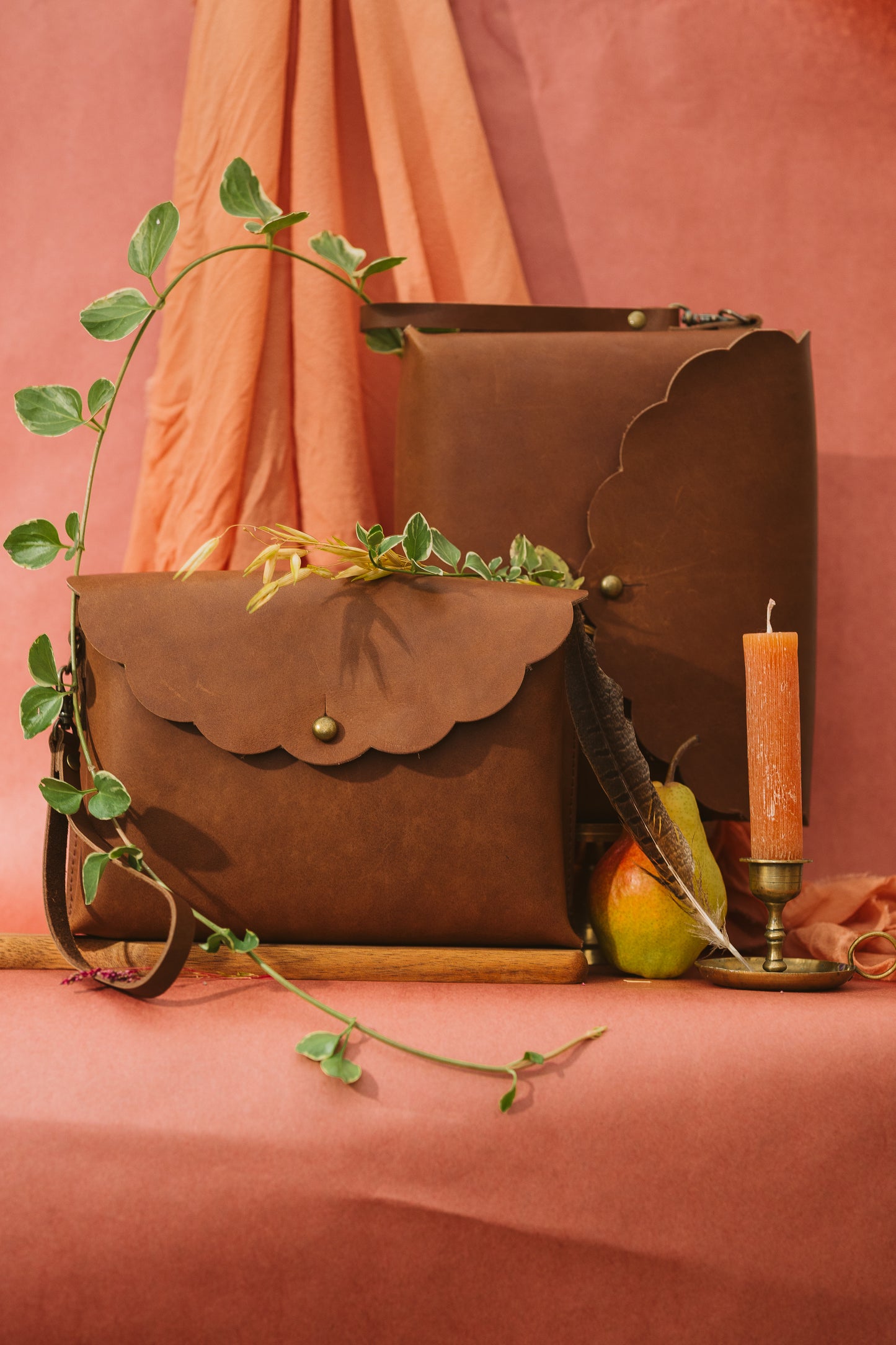 Scallop Leather Bible Pouch in Chestnut